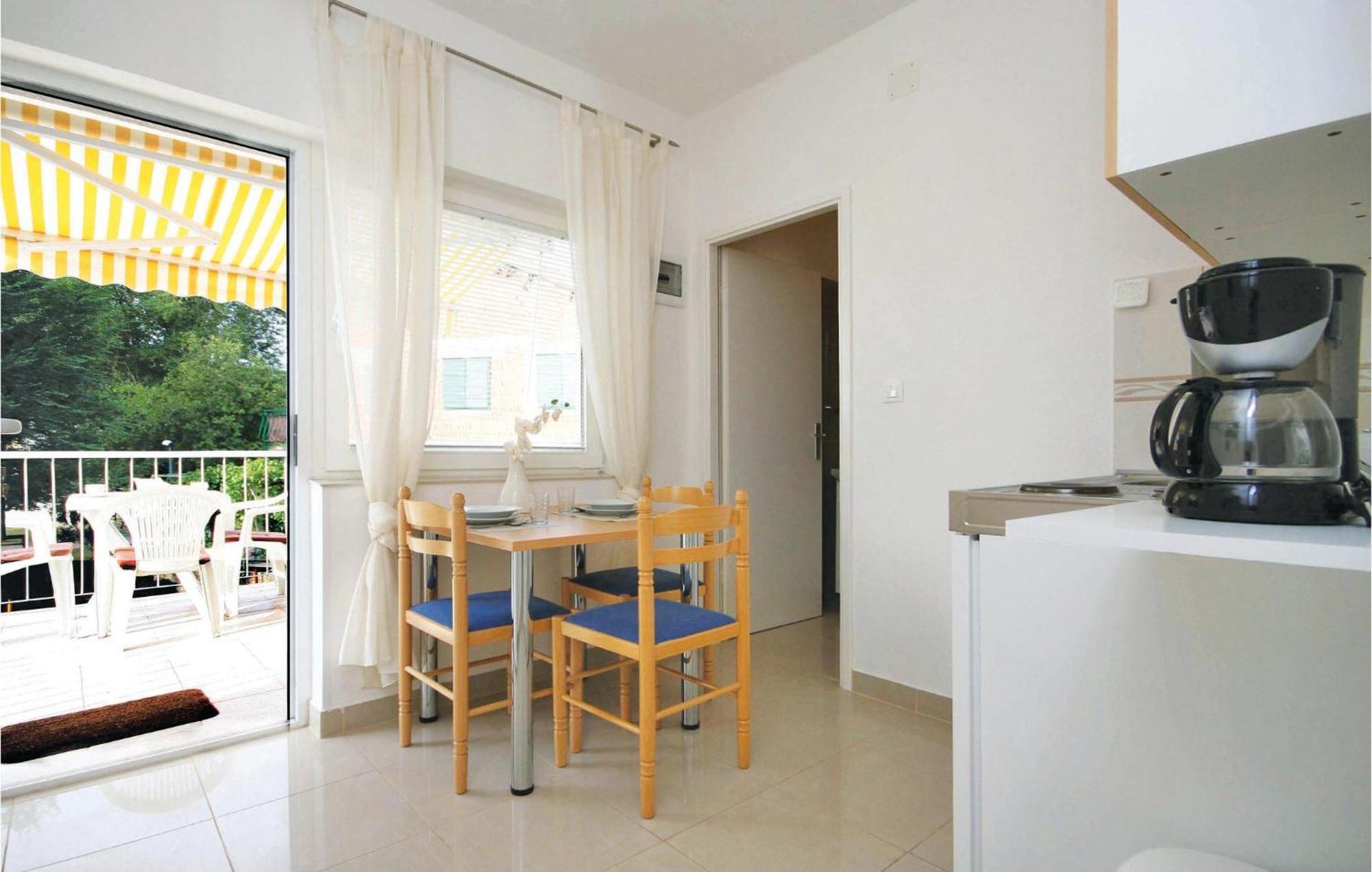 Apartment Raslina Lxvi Dış mekan fotoğraf