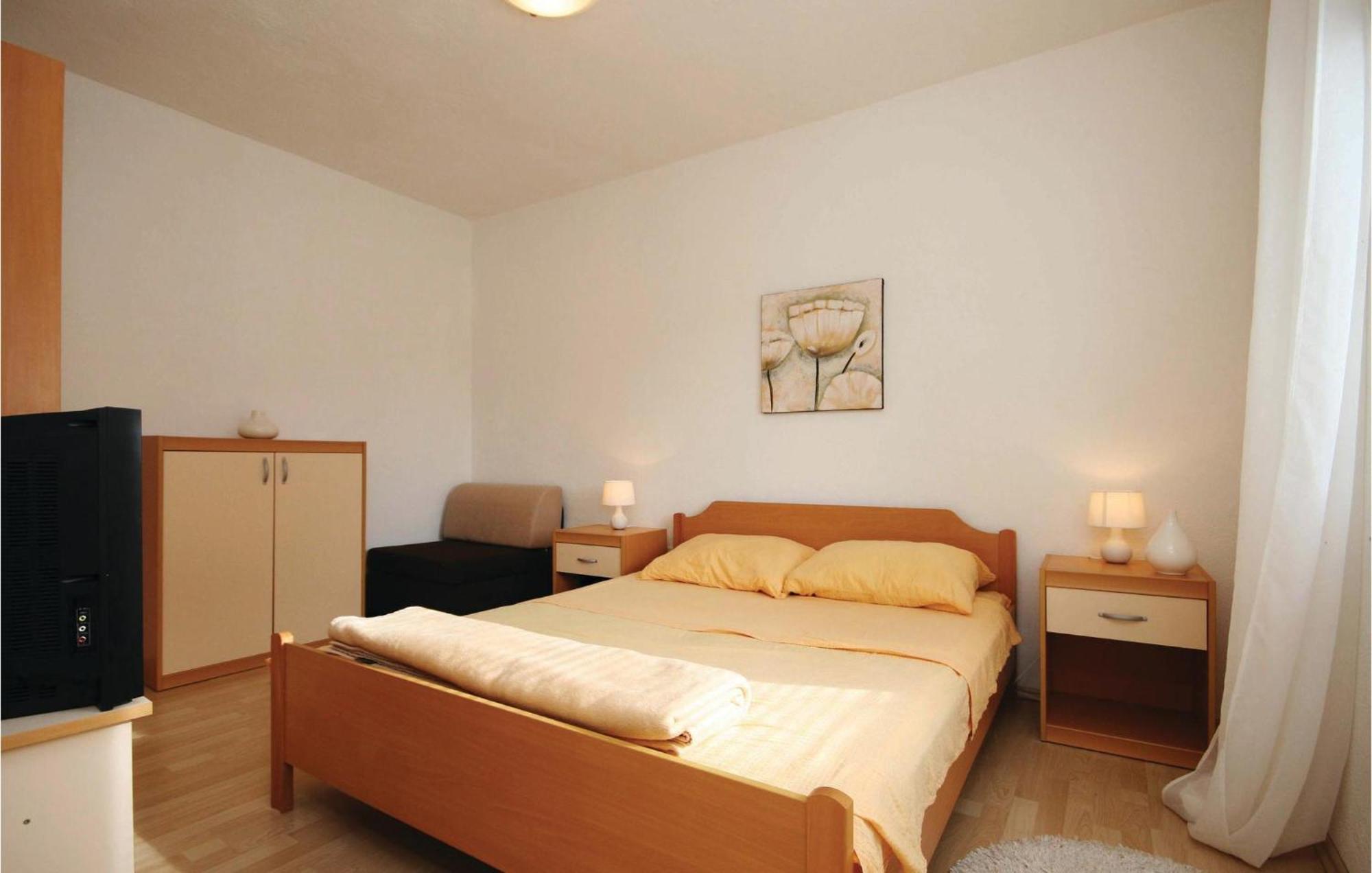 Apartment Raslina Lxvi Dış mekan fotoğraf